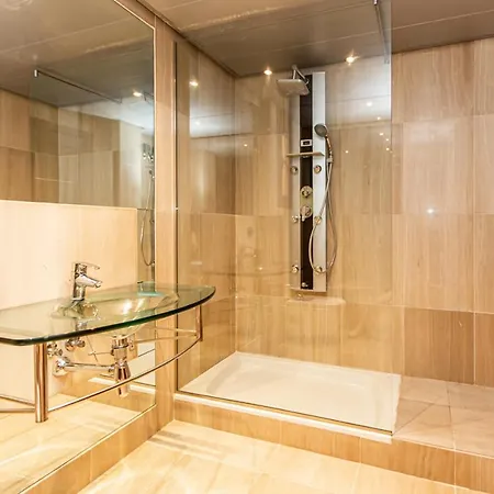 Apartman Frontline Luxe Apt In Bahia De La Plata Rdr214 Estepona